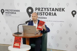 Wykład dr. Roberta Spałka „Sprzeczne narracje… Z historii powojennej Polski 1944–1989” – 24 lutego 2021. Fot. Piotr Życieński (IPN)