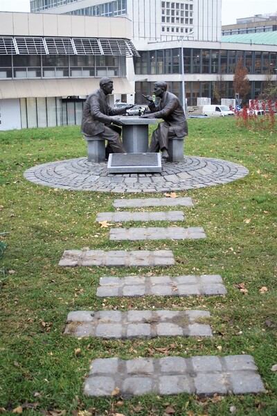 Pomnik Henryka Sławika i Jozsefa Antalla seniora – Węgry