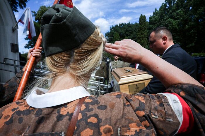 Uroczystości pogrzebowe Powstańców Warszawskich oraz cywilnych ofiar Powstania Warszawskiego, których szczątki zostały odnalezione na Czerniakowie – Warszawa, 4 sierpnia 2023. Fot. Sławek Kasper (IPN)