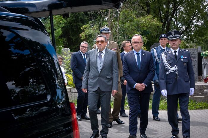 Uroczystości pogrzebowe Powstańców Warszawskich oraz cywilnych ofiar Powstania Warszawskiego, których szczątki zostały odnalezione na Czerniakowie – Warszawa, 4 sierpnia 2023. Fot. Sławek Kasper (IPN)