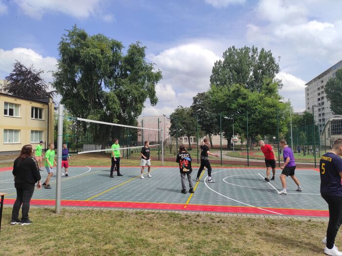 Edukatorzy warszawskiego Oddziału IPN na pikniku w Młodzieżowym Ośrodku Socjoterapii – Warszawa, 5 czerwca 2024