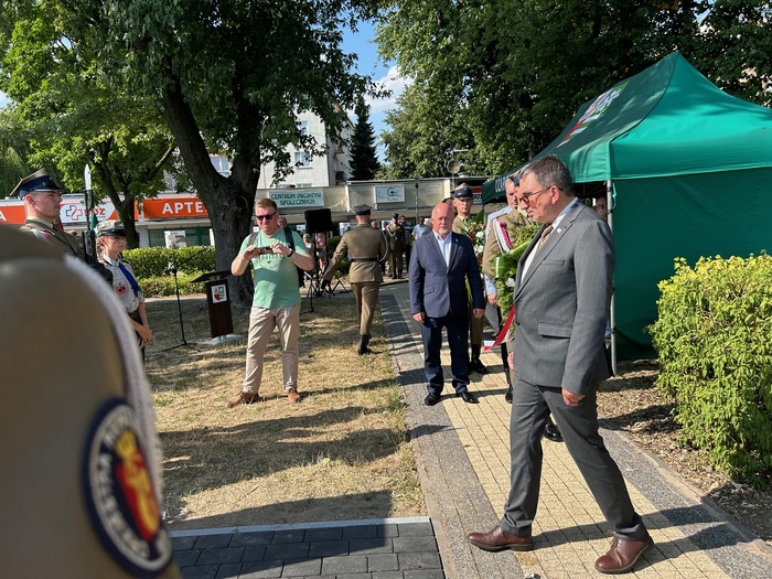 Upamiętnienie i wernisaż wystawy „Na odsiecz powstańczej Warszawie” – Ożarów Mazowiecki, 10 lipca 2024. Fot. Jacek Persa (IPN)