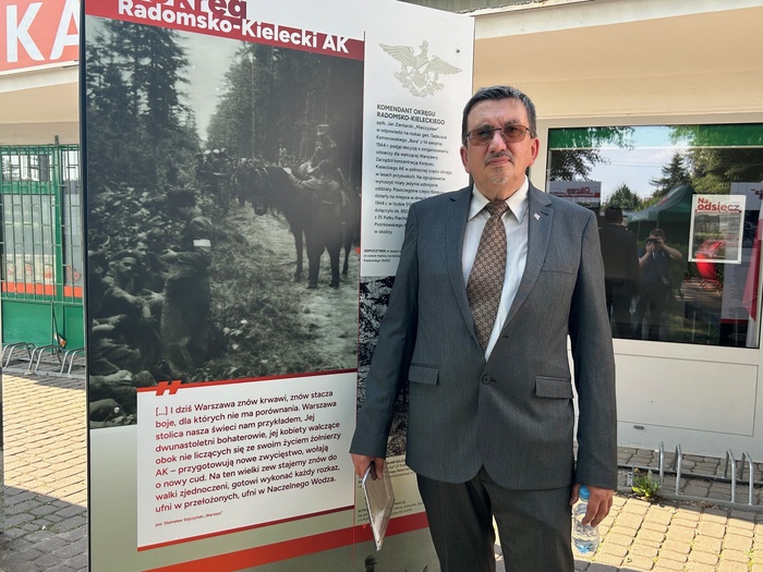 Upamiętnienie i wernisaż wystawy „Na odsiecz powstańczej Warszawie” – Ożarów Mazowiecki, 10 lipca 2024. Fot. Jacek Persa (IPN)