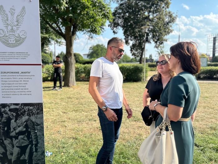 Upamiętnienie i wernisaż wystawy „Na odsiecz powstańczej Warszawie” – Ożarów Mazowiecki, 10 lipca 2024. Fot. Jacek Persa (IPN)