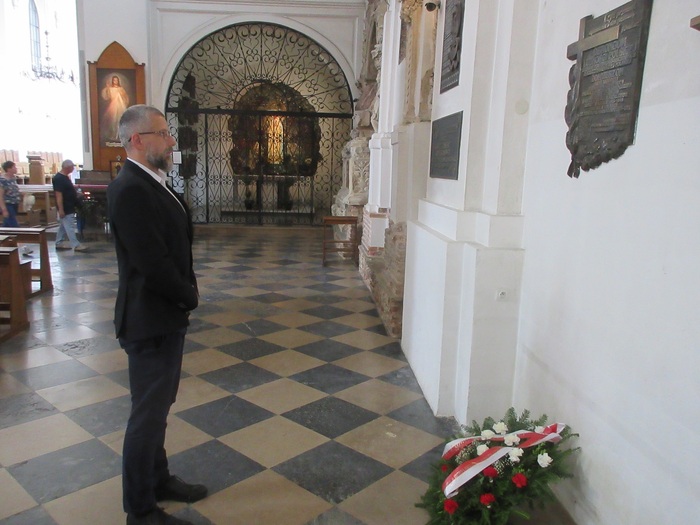 W rocznicę krwawej niedzieli warszawski oddział IPN uczcił pamięć ofiar ludobójstwa dokonanego przez ukraińskich nacjonalistów na obywatelach II RP – Warszawa, 11 lipca 2024. Fot. Łukasz Bielecki (IPN)