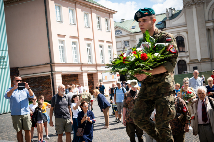 Inscenizacja powstańczej defilady, 10 sierpnia 2024 r., fot. Andrzej Kryński (IPN)