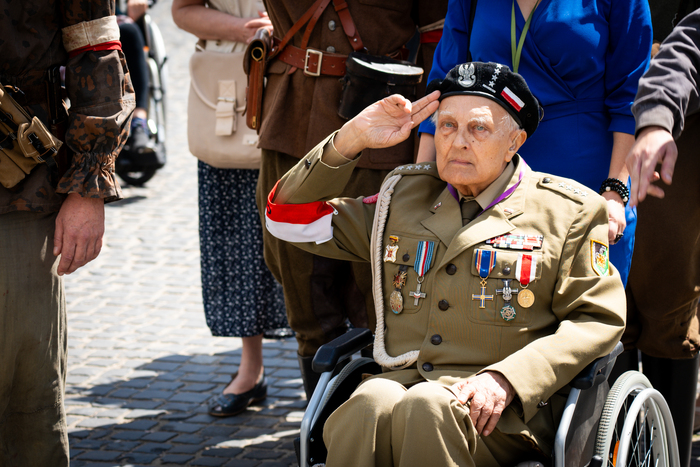 Inscenizacja powstańczej defilady, 10 sierpnia 2024 r., fot. Andrzej Kryński (IPN)