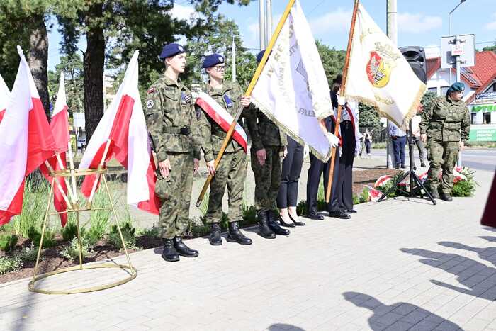 Uroczystość odsłonięcia tablicy pamiątkowej poświęconej komendantowi IV Rejonu „Fromczyn” VII Obwodu „Obroża” AK kpt. Stanisławowi Szulcowi ps. „Kania” oraz otwarcie wystawy „Na odsiecz powstańczej Warszawie” – Otwock, 11 września 2024. Fot. Zbigniew Siedlewski (IPN)
