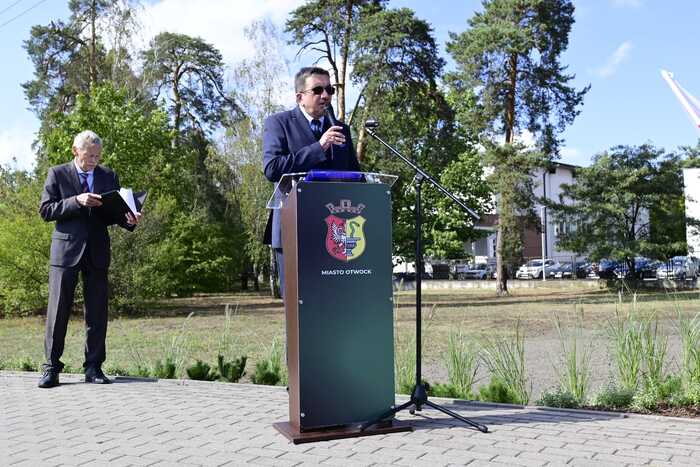 Uroczystość odsłonięcia tablicy pamiątkowej poświęconej komendantowi IV Rejonu „Fromczyn” VII Obwodu „Obroża” AK kpt. Stanisławowi Szulcowi ps. „Kania” oraz otwarcie wystawy „Na odsiecz powstańczej Warszawie” – Otwock, 11 września 2024. Fot. Zbigniew Siedlewski (IPN)