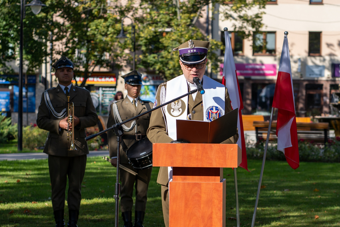 Uroczystość odsłonięcia tablicy pamiątkowej poświęconej Zrupowaniu Stołpeckiemu Armii Krajowej oraz otwarcie wystawy „Na odsiecz powstańczej Warszawie” – Nowy Dwór Mazowiecki, 29 września 2024. Fot. Andrzej Kryński (IPN)