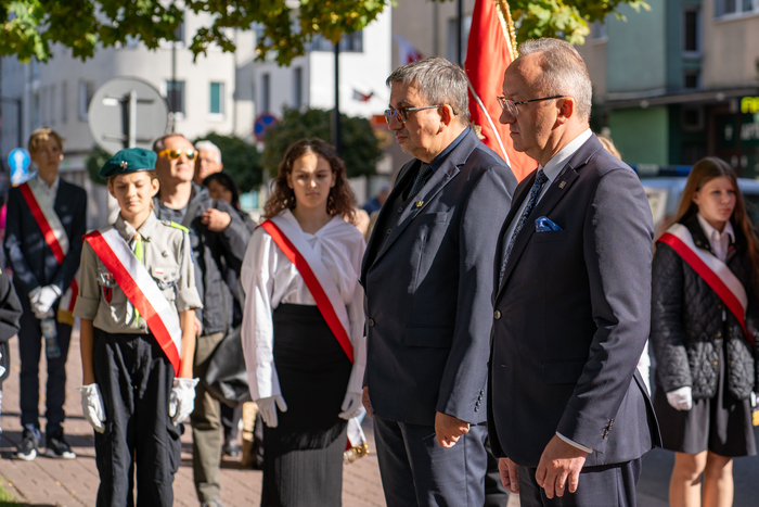 Uroczystość odsłonięcia tablicy pamiątkowej poświęconej Zrupowaniu Stołpeckiemu Armii Krajowej oraz otwarcie wystawy „Na odsiecz powstańczej Warszawie” – Nowy Dwór Mazowiecki, 29 września 2024. Fot. Andrzej Kryński (IPN)