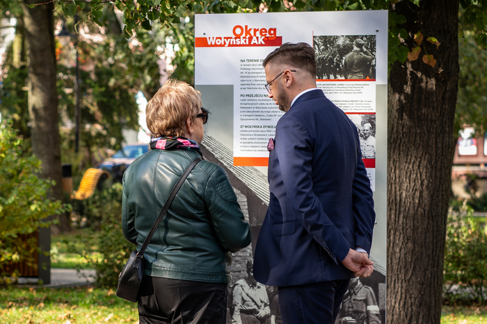 Uroczystość odsłonięcia tablicy pamiątkowej poświęconej Zrupowaniu Stołpeckiemu Armii Krajowej oraz otwarcie wystawy „Na odsiecz powstańczej Warszawie” – Nowy Dwór Mazowiecki, 29 września 2024. Fot. Anna M. Adamus (IPN)