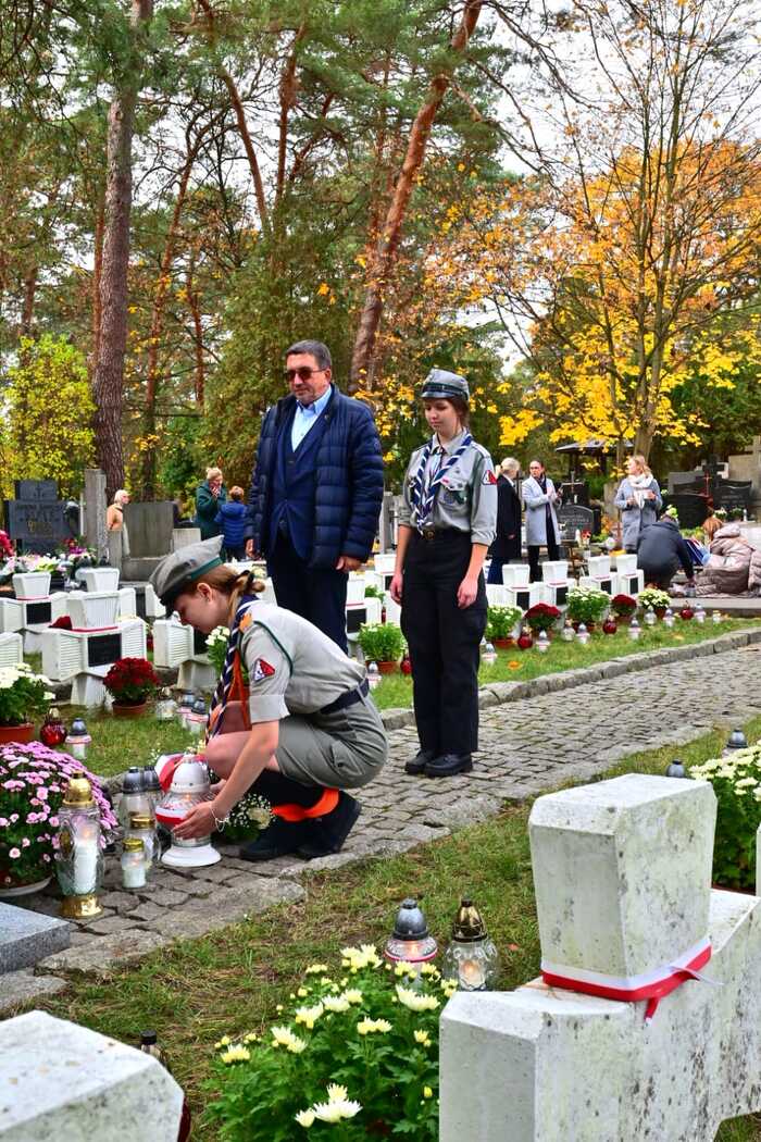 Akcja IPN w Otwocku: Uczczenie pamięci żołnierzy i start kampanii społecznej straty.pl – Otwock, 31 października 2024. Fot. Zbigniew Siedlewski (IPN)