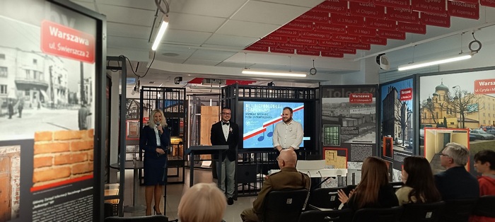 „Dla Niepodległej zaśpiewajmy" – Wspólne śpiewanie pieśni patriotycznych – Warszawa, 7 listopada 2014