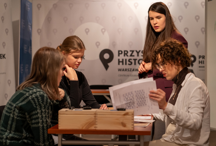 Kolejne warsztaty w ramach projektu edukacyjnego IPN „Silni Polską!” – inspirujące spotkanie z historią w Warszawie i Komornicy. Fot. Andrzej Kryński (IPN)