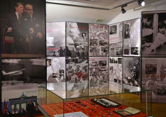 W Zamościu otwarto wystawę IPN „Zimna wojna. Krótka historia podzielonego świata”. Fot. Muzeum Aresenał
