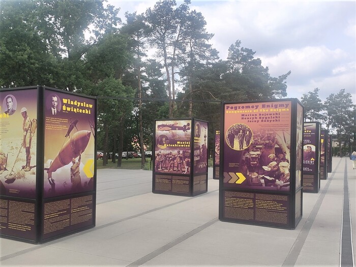 „Niepokonani”. Plenerowa wystawa IPN w Markach