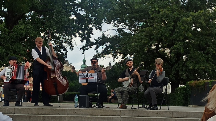 „Na odsiecz powstańczej Warszawie” – ekspozycja IPN i stoisko edukacyjne na Skwerze Hoovera – Warszawa, 1 sierpnia 2025