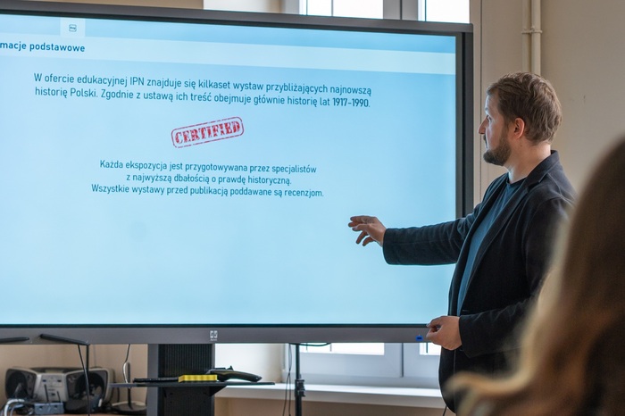 Szkolenie metodyczne dla nauczycieli szkół podstawowych „Z wystawą, grą i komiksem przez historię – narzędzia edukacyjne IPN w pracy nauczyciela” – Ciechanów, 8 października 2025. Fot. Anna Obrębska (IPN)