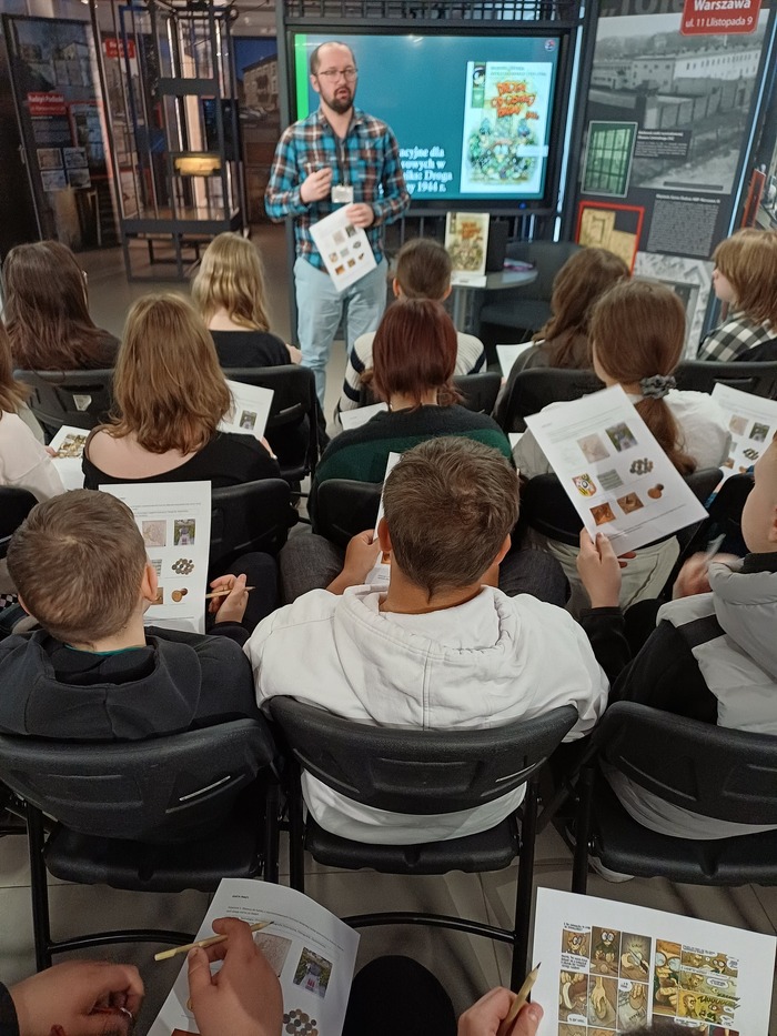 Zajęcia edukacyjne z wykorzystaniem komiksu „Droga od Ostrej Bramy 1944 r.” – Warszawa, 22 kwietnia 2026