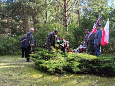 75. rocznica śmierci żołnierzy oddziału Jana Kmiołka. Fot. Piotr Zaremba (IPN)