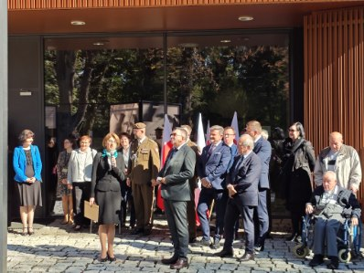 82 lata temu Powstańcy Warszawscy trafili do Lamsdorf. Uroczystości w Łambinowicach. Fot. Piotr Zaremba (IPN)