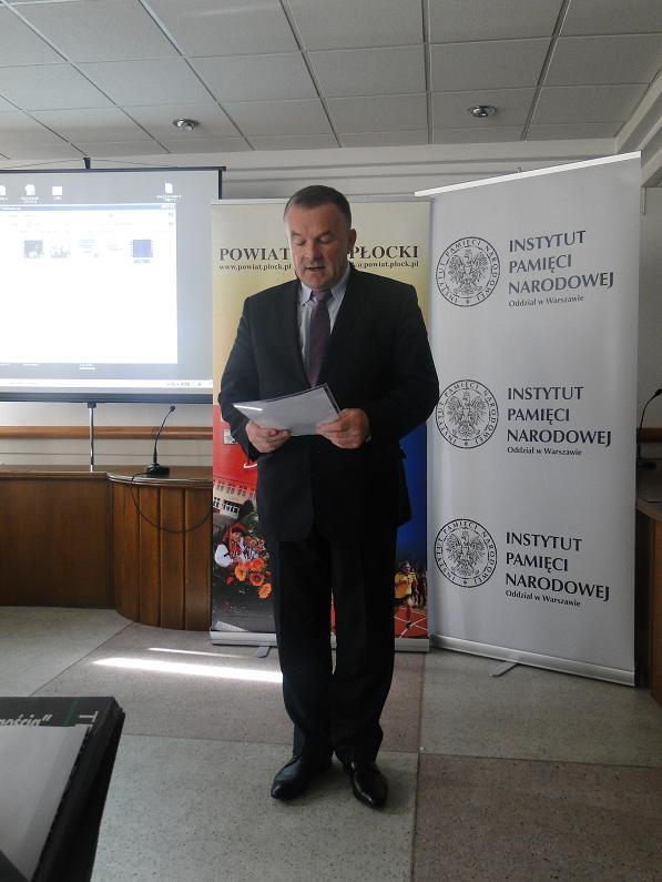 Powitanie gości przez członka Zarządu Powiatu Płockiego, Lecha Dąbrowskiego