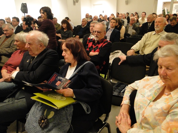 Opinie panelistów wywołały wiele gorących reakcji na sali