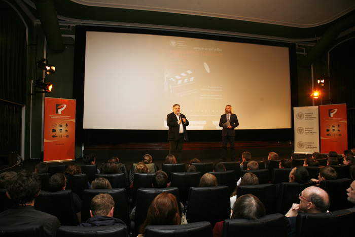 Jacek Pawłowicz z Oddziału IPN w Warszawie przypomina, że pokaz cyfrowej wersji „Przesłuchania