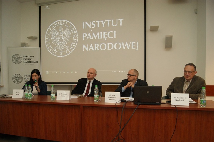 Uczestnicy drugiego panelu. Od lewej: Monika Bielak, prof. Leszek Kania, dr hab. Waldemar Grabowski, dr Kazimierz Krajewski