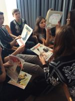 poznawanie realiów powojennej Polski na podstawie ówczesnych plakatów propagandowych.JPG