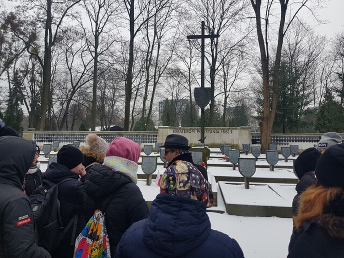 Terenowe warsztaty edukacyjne z cyklu „Pogrzebana pamięć” – Warszawa, 10 grudnia 2021