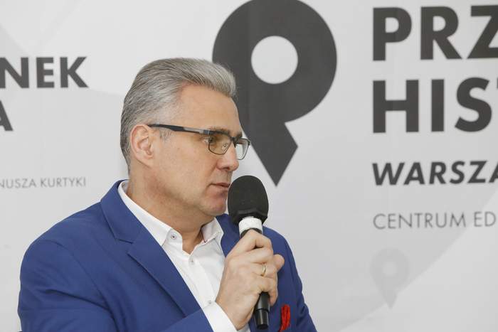 Piotr Woyciechowski – prowadzący spotkanie z cyklu „Tajemnice bezpieki” – Warszawa, 31 stycznia 2022. Fot. Piotr Życieński (IPN)
