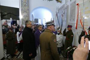 Uroczystość odsłonięcia tablicy poświęconej pamięci Marszałka Józefa Piłsudskiego – Warszawa, 11 grudnia 2022. Fot. Piotr Jaźwiński (IPN)