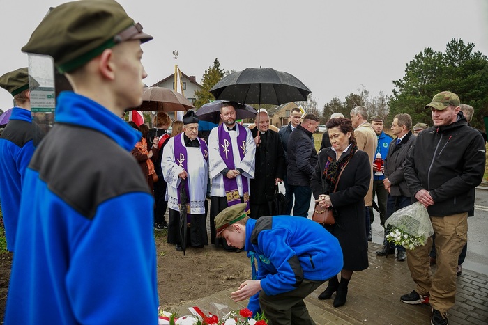 Odsłonięcie tablicy poświęconej mieszkańcom Nasielska, którzy zginęli z rąk Sowietów – Nasielsk, 1 kwietnia 2023 r.
