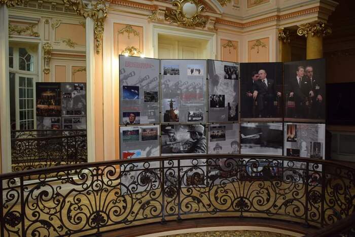 Otwarcie angielskiej wersji wystawy „Zimna wojna. Krótka historia podzielonego świata” – Krajowa (Rumunia), 20 lipca 2023. Fot. Daniel Botea