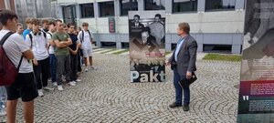 Zajęcia i wykłady dla młodzieży na finisarzu wystawy IPN „Pakt zbrodniarzy – Ostrołęka, 19 września 2023