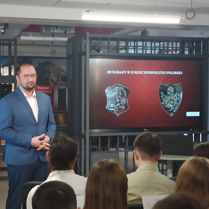 Historia w artefaktach zapisana – inauguracja projektu wystawienniczo-edukacyjnego Archiwum IPN i Strzeleckiej 8. Fot. Iwona Spałek (IPN)