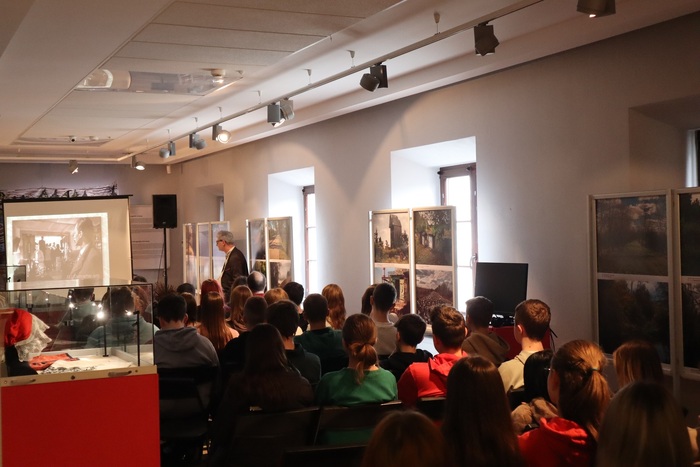 „Młodzież wyklęta. Młodzieżowa konspiracja niepodległościowa w latach 1944-56.” – Projekt edukacyjny dla uczniów z Warszawy i Mazowsza