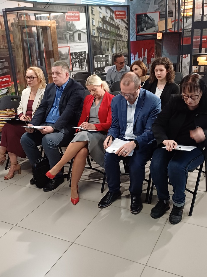 Ogłoszenie wyników konkursu „Nie ma niewoli, przebijać się z bronią! Życie i działalność gen. Augusta Emila Fieldorfa „NIla”. Fot. Arkadiusz Serwa (IPN)