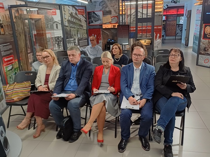 Ogłoszenie wyników konkursu „Nie ma niewoli, przebijać się z bronią! Życie i działalność gen. Augusta Emila Fieldorfa „NIla”. Fot. Arkadiusz Serwa (IPN)